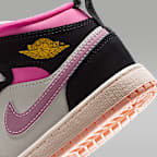 Jordan 1 Mid Younger Kids' Shoes