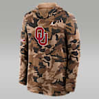 Sudadera con gorro de manga larga universitaria marca Jordan Dri-FIT para hombre Oklahoma 2026 Military Appreciation