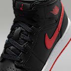 Air Jordan 1 Mid Big Kids' Shoes