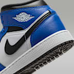 Air Jordan 1 Mid Older Kids' Shoes