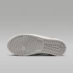 Scarpa Air Jordan Skyline Low – Donna