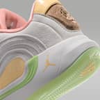 ルカ 4 "Light Orewood and Tangerine" ジュニア バスケットボールシューズ