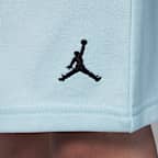 Conjunto de 2 piezas con shorts para niños talla pequeña Jordan Flight Essentials