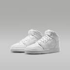 Chaussure Jordan 1 Mid pour ado
