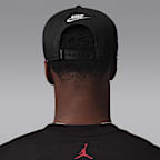 Jordan Essentials Pro gestructureerde pet met platte klep