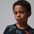 Playera Jumpman Stencil Splatter para niños talla pequeña Jordan