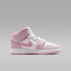 Air Jordan 1 Mid Older Kids' Shoes