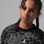 Jordan Perform Sport Older Kids' Dri-FIT Printed Crew