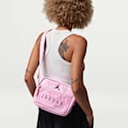 Jordan Blacktop Schultertasche (3,6 l)