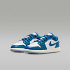 Air Jordan 1 Low SE Older Kids' Shoes