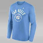 Playera de manga larga universitaria marca Jordan Dri-FIT para hombre North Carolina Courtside
