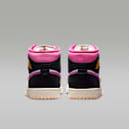 エア ジョーダン 1 MID SE メンズシューズ