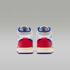 Air Jordan 1 Mid Older Kids' Shoes