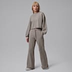 Jordan Flight Fleece Women's Mod-Crop Crew-Neck Sweatshirt