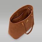 Jordan Monogram Tragetasche aus Wildleder (17 l)