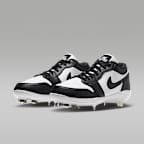 Jordan 1 Retro Low Metal Baseball Cleats
