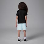 Conjunto de 2 piezas con shorts para niños talla pequeña Jordan Flight Essentials