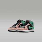 Jordan 1 Mid SE Younger Kids' Shoes
