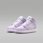 エア ジョーダン 1 MID ジュニアシューズ