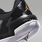 ジョーダン ワン テイク 4 バスケットボールシューズ