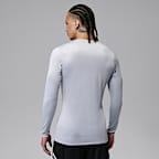 Jordan Sport Playera base de manga larga Dri-FIT para hombre