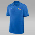 Polo universitario marca Jordan Dri-FIT para hombre UCLA Sideline Victory Stripe