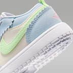 Jordan 1 Low Alt SE Younger Kids' Shoes