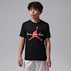 Playera con tipografía para niños talla grande Jordan Flight Essentials