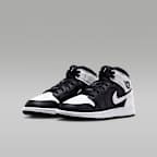 Chaussure Air Jordan 1 Mid pour ado