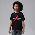 Playera con tipografía para niños talla pequeña Jordan Flight Essentials