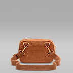 Jordan Monogramm-Kameratasche aus Wildleder (1,5 l)