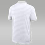 Polo universitario marca Jordan Dri-FIT para hombre Oklahoma Sideline Victory Stripe