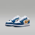 Air Jordan 1 Low SE Older Kids' Shoes