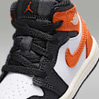 Sapatilhas Jordan 1 Mid para bebé