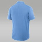 Polo universitaria marca Jordan Dri-FIT para hombre North Carolina Primetime Victory Primary Logo