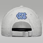 Gorra universitaria ajustable marca Jordan para hombre North Carolina Sideline Club Practice