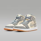Air Jordan 1 Mid SE Men's Shoes