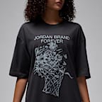 Jordan Women's Oversized Graphic T-Shirt