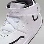 ジョーダン コートサイド 23 ベビーシューズ