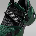 Jordan Trunner LX Women's Shoes