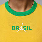 Jordan Women's Graphic Brazil Crewneck Shirt