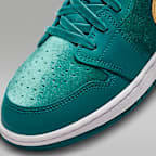 Air Jordan 1 Low SE Older Kids' Shoes