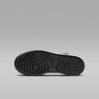 Air Jordan 1 Low SE Older Kids' Shoes