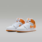 Air Jordan 1 Mid SE Big Kids' Shoes