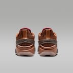 루카 5 '루나 뉴 이어' PF 농구화