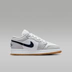 Air Jordan 1 Low Older Kids' Shoes