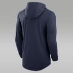 Playera con gorro de manga larga universitaria marca Jordan Dri-FIT para hombre Michigan Primetime Arch