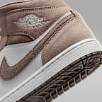 エア ジョーダン 1 MID メンズシューズ