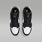 Air Jordan 1 Low Older Kids' Shoes