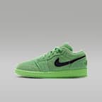 Air Jordan 1 Low SE Older Kids' Shoes